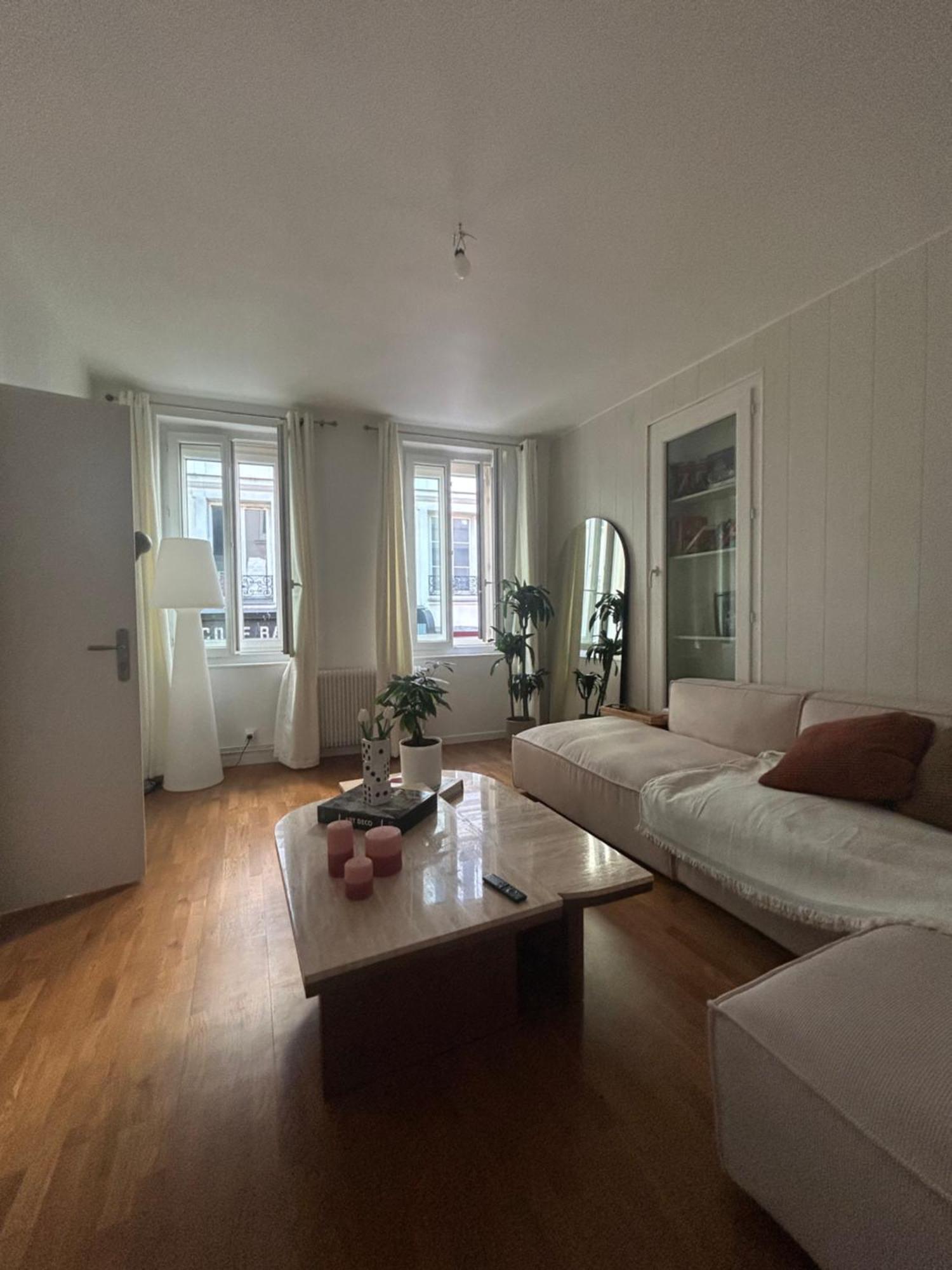 - Place De Bastille Apartment *