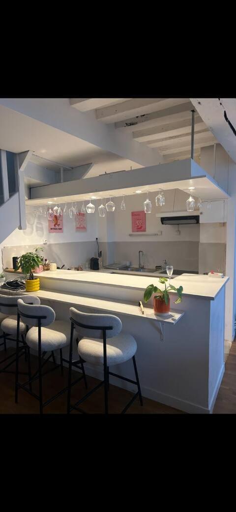- Place De Bastille Apartment Paris