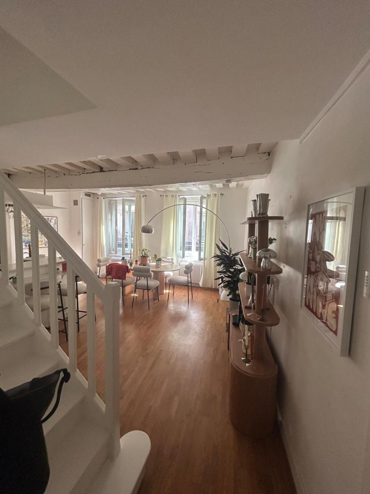 - Place De Bastille Apartment